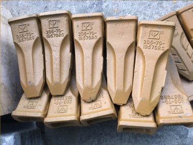 PC200岩石(shi)斗齿