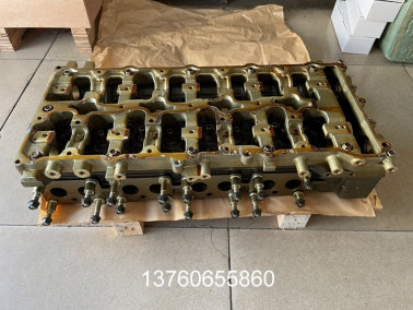 4M50原装(zhuang)缸盖总成