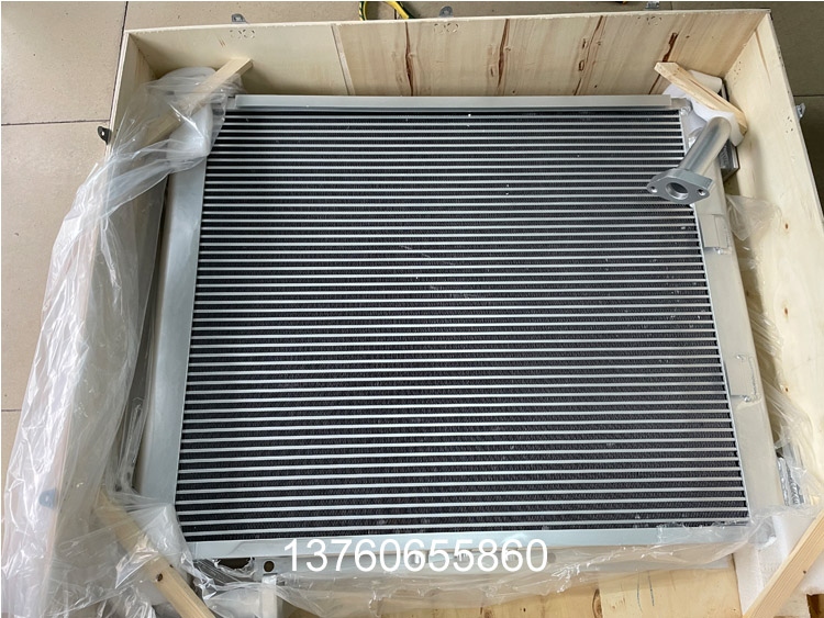 PC200-6液压油(you)散热器