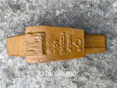 钻石小(xiao)松PC200齿座